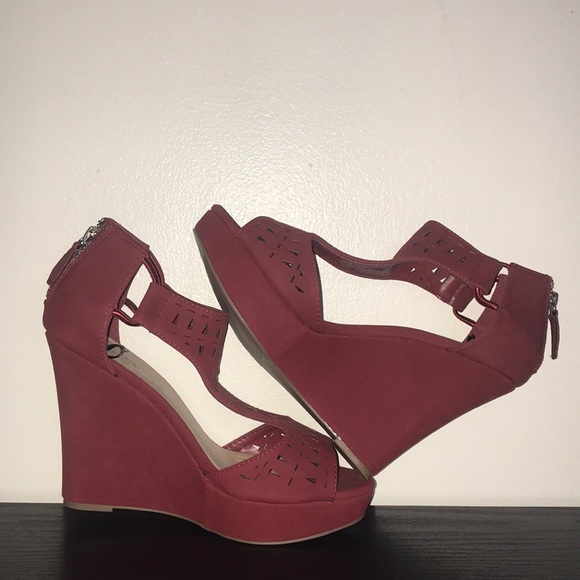 Women’s Jasmin Platform Wedges - Deep Red - Picture 4 of 5